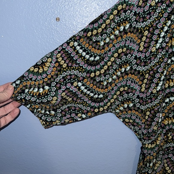 LOFT Garden Button Dolan Dress - medium. HH - Picture 4 of 7